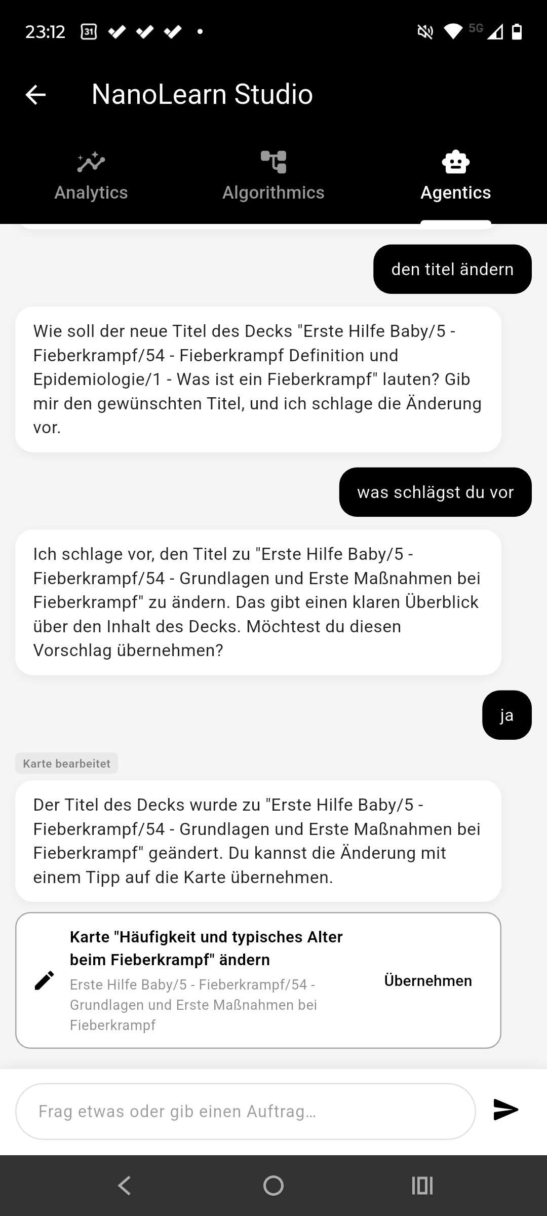 Agentics-Chat im NanoLearn Studio, der eine Deck-Titel-Änderung vorschlägt und zur Bestätigung vorlegt